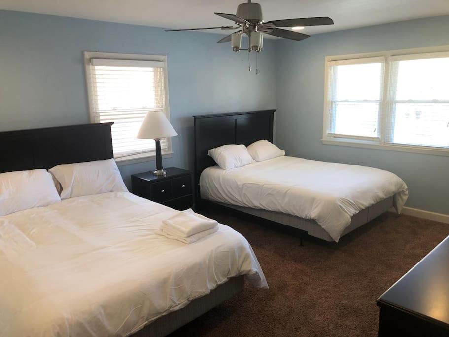 Entire Apartment Close To Downtown - 2 Queen Beds Springfield Exterior foto